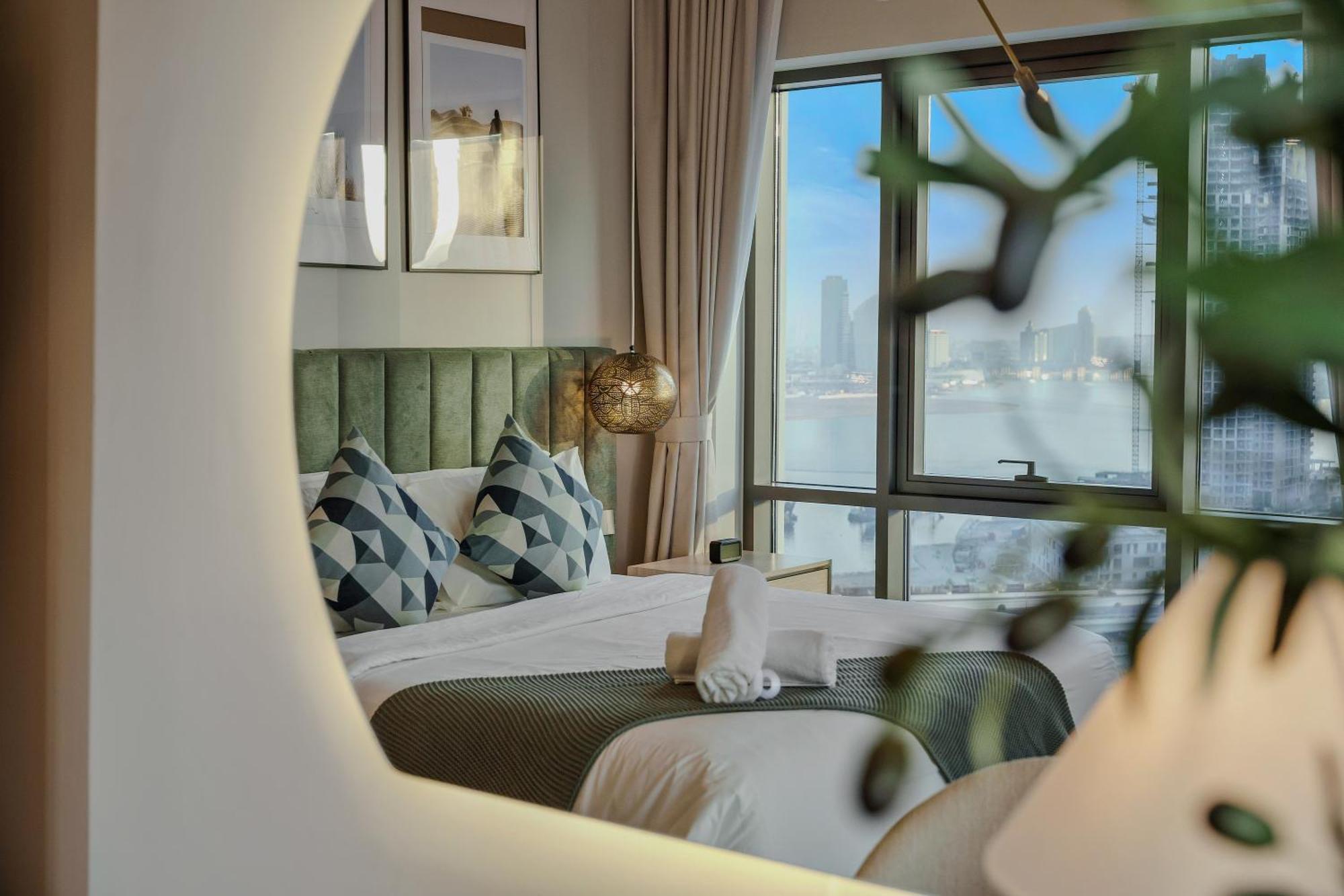 Tranquil & Modern 2br - Vida Creek * Dubai