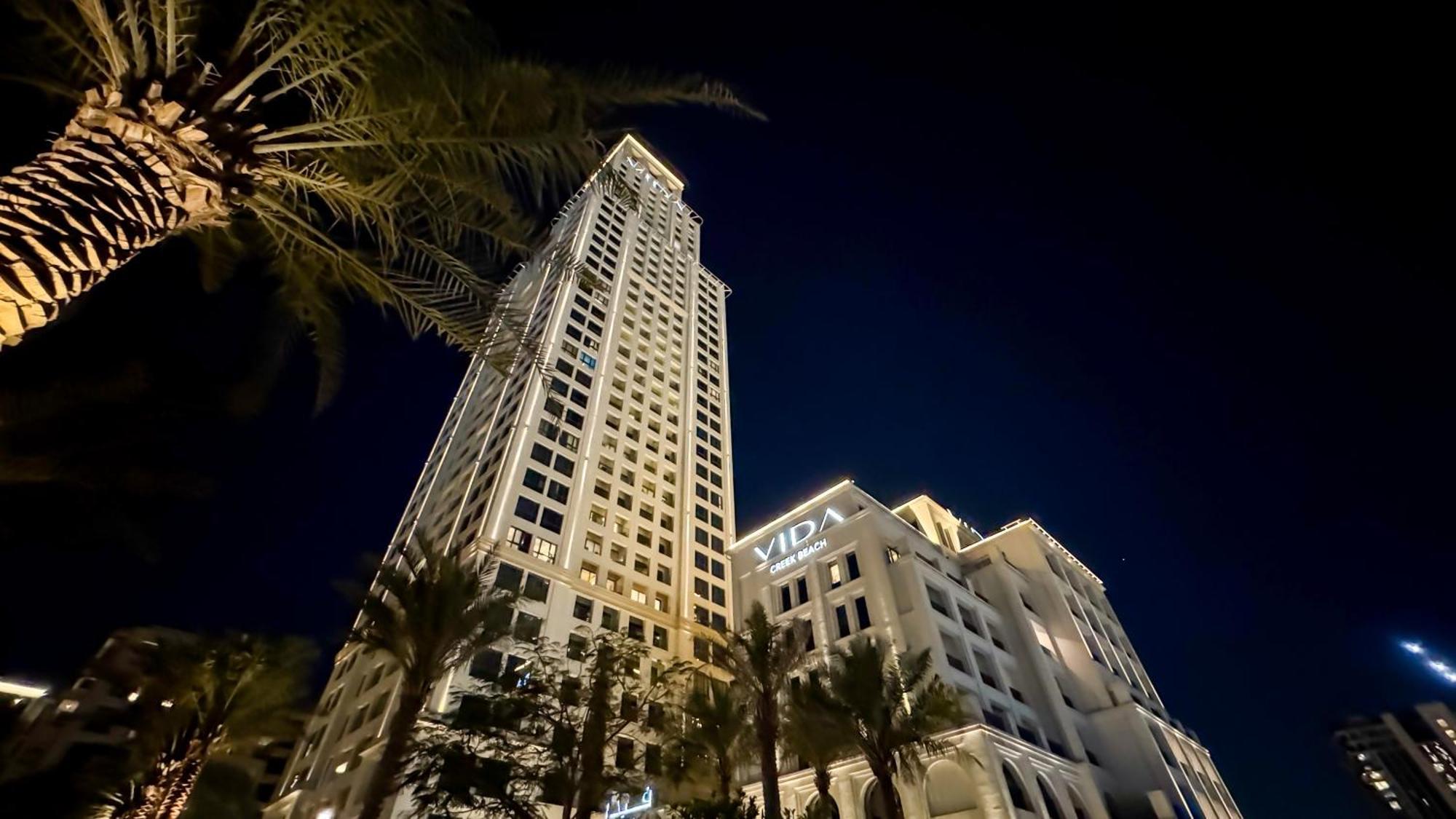 Tranquil & Modern 2br - Vida Creek Dubai