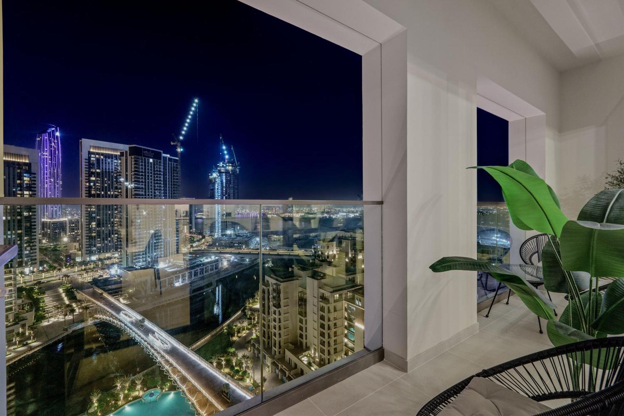 Tranquil & Modern 2br - Vida Creek Apartment Dubai